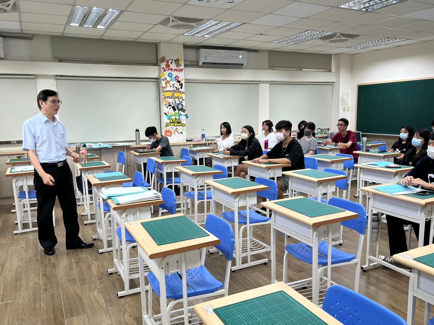 112學年度定向輔導活動暨新生說明會